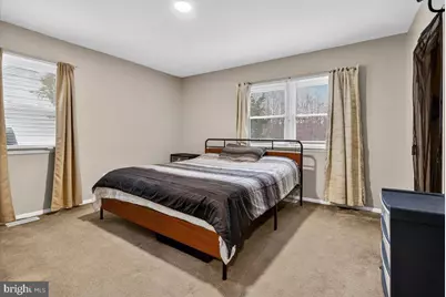 4211 W 5th Street, Marcus Hook, PA 19061 - Photo 11