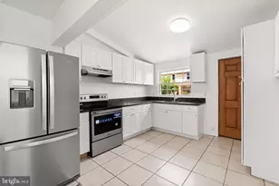 1359 Green St, Marcus Hook, PA 19061 - Photo 3