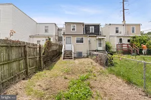 1359 Green St, Marcus Hook, PA 19061 - Photo 27