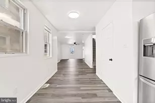 1359 Green St, Marcus Hook, PA 19061 - Photo 7