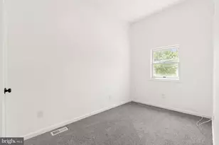 1359 Green St, Marcus Hook, PA 19061 - Photo 23