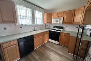 2419 Hollis Rd, Havertown, PA 19083 - Photo 13