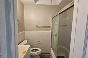 21 W 21st St, Chester, PA 19013 - Photo 7