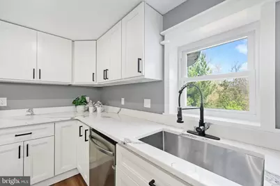 11 Helluva Hill Lane, Glen Mills, PA 19342 - Photo 3