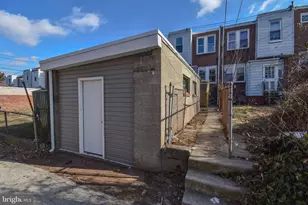 456 S 2nd St, Darby, PA 19023 - Photo 23