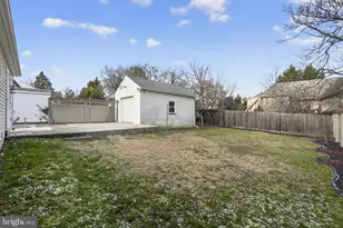 349 Kirks Ln, Drexel Hill, PA 19026 - Photo 15