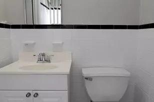 717 Surrey Ln, Glenolden, PA 19036 - Photo 7