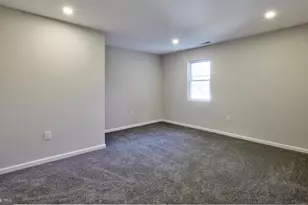 338 Sycamore Ave, Folsom, PA 19033 - Photo 13