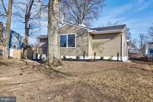 338 Sycamore Ave, Folsom, PA 19033 - Photo 3