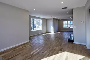 338 Sycamore Ave, Folsom, PA 19033 - Photo 7