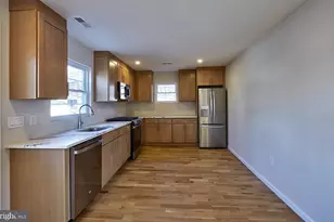 338 Sycamore Ave, Folsom, PA 19033 - Photo 11