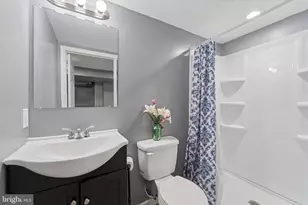 887 Taylor Dr, Folcroft, PA 19032 - Photo 13