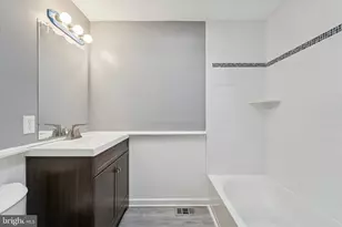 887 Taylor Dr, Folcroft, PA 19032 - Photo 9