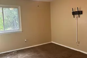 1021 E Williams Cir, Chester, PA 19013 - Photo 9