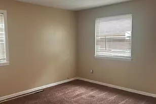 1021 E Williams Cir, Chester, PA 19013 - Photo 3