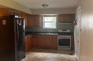 1021 E Williams Cir, Chester, PA 19013 - Photo 5