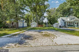 363 Hutchinson Terrace, Holmes, PA 19043 - Photo 3