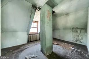 33 S Woodlawn Ave, Aldan, PA 19018 - Photo 31