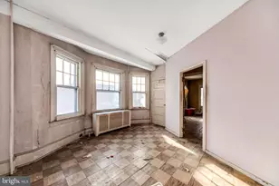 33 S Woodlawn Ave, Aldan, PA 19018 - Photo 9