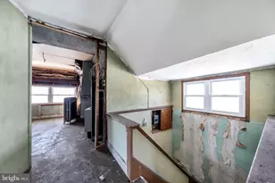 33 S Woodlawn Ave, Aldan, PA 19018 - Photo 29