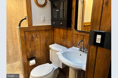 227 N Linden Avenue, Upper Darby, PA 19082 - Photo 11