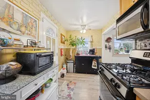 176 Crum Creek Dr, Woodlyn, PA 19094 - Photo 9