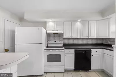 7139 Greenwood Avenue, Upper Darby, PA 19082 - Photo 11