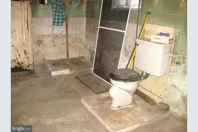 525 Taylor Avenue, Upper Chichester, PA 19061 - Photo 27