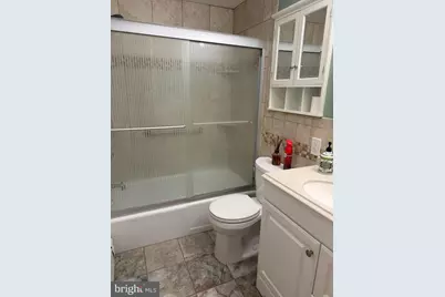 100 E Glenolden Avenue #R-12, Glenolden, PA 19036 - Photo 11