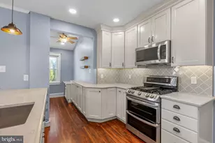 637 Country Club Ln, Havertown, PA 19083 - Photo 9