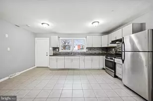 1340 W 7th St, Chester, PA 19013 - Photo 5