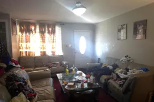 7160 Clover Ln, Upper Darby, PA 19082 - Photo 3