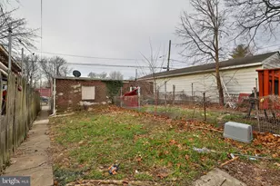 918 Highland Ave, Chester, PA 19013 - Photo 23