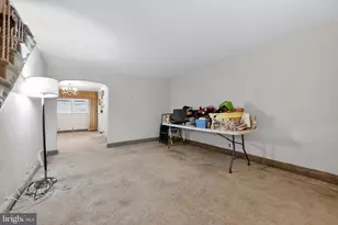 2237 S Harwood Ave, Upper Darby, PA 19082 - Photo 5
