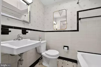 2237 S Harwood Avenue, Upper Darby, PA 19082 - Photo 19