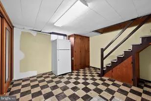 2237 S Harwood Ave, Upper Darby, PA 19082 - Photo 21