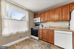 217 Blunston Ave, Collingdale, PA 19023 - Photo 13