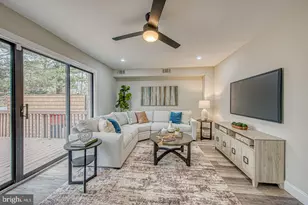 261 Bishop Dr, Aston, PA 19014 - Photo 11