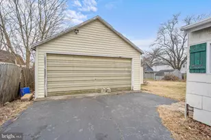 1349 Plum St, Marcus Hook, PA 19061 - Photo 33