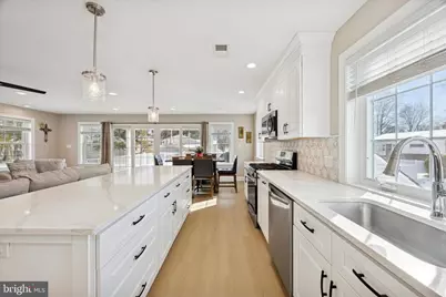 1002 11th Avenue, Folsom, PA 19033 - Photo 5