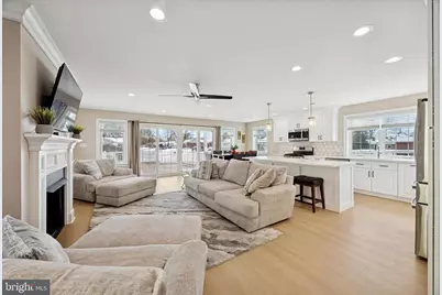 1002 11th Avenue, Folsom, PA 19033 - Photo 3