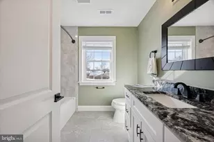 1002 11th Ave, Folsom, PA 19033 - Photo 25