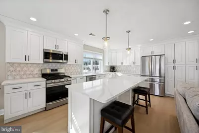 1002 11th Avenue, Folsom, PA 19033 - Photo 7