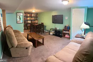 2112 N Lee Ln, Aston, PA 19014 - Photo 21