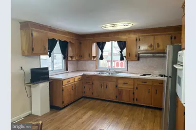 2112 N Lee Lane, Aston, PA 19014 - Photo 3