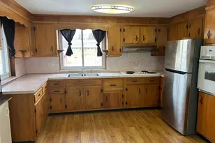 2112 N Lee Ln, Aston, PA 19014 - Photo 3