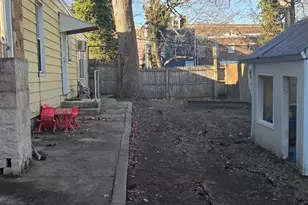 222 W 8th St, Chester, PA 19013 - Photo 3