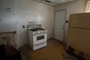 13 Florence Ave, Darby, PA 19023 - Photo 11