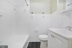 202 Golf Rd, Darby, PA 19023 - Photo 9