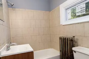 18 E 21st St, Chester, PA 19013 - Photo 5